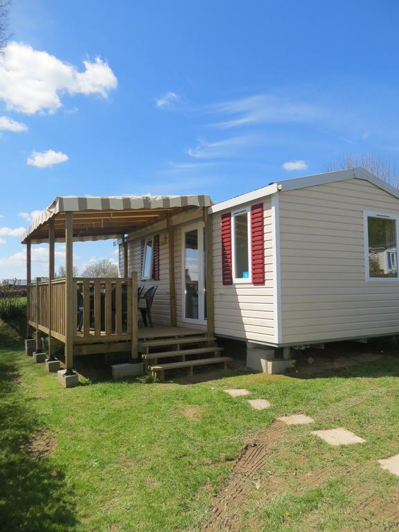 Hebergement Dans Un Domaine A Litteau Exterior foto